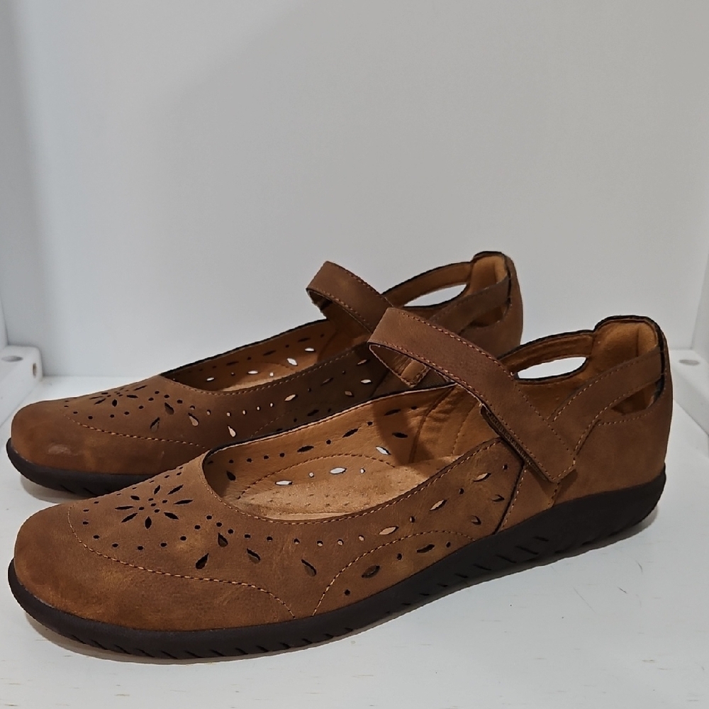 Easy Spirit Brown Mary Jane Loafers with Perforated Design